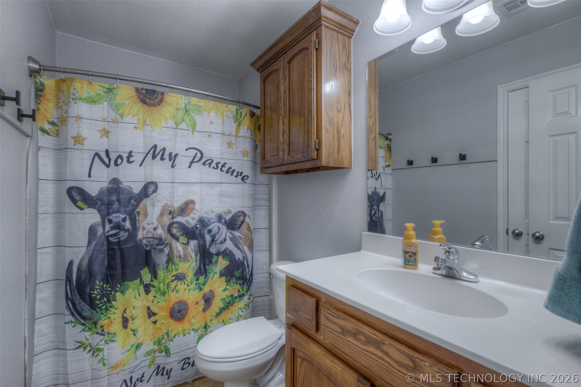 3318 E Fairmont Place Property Photo 21