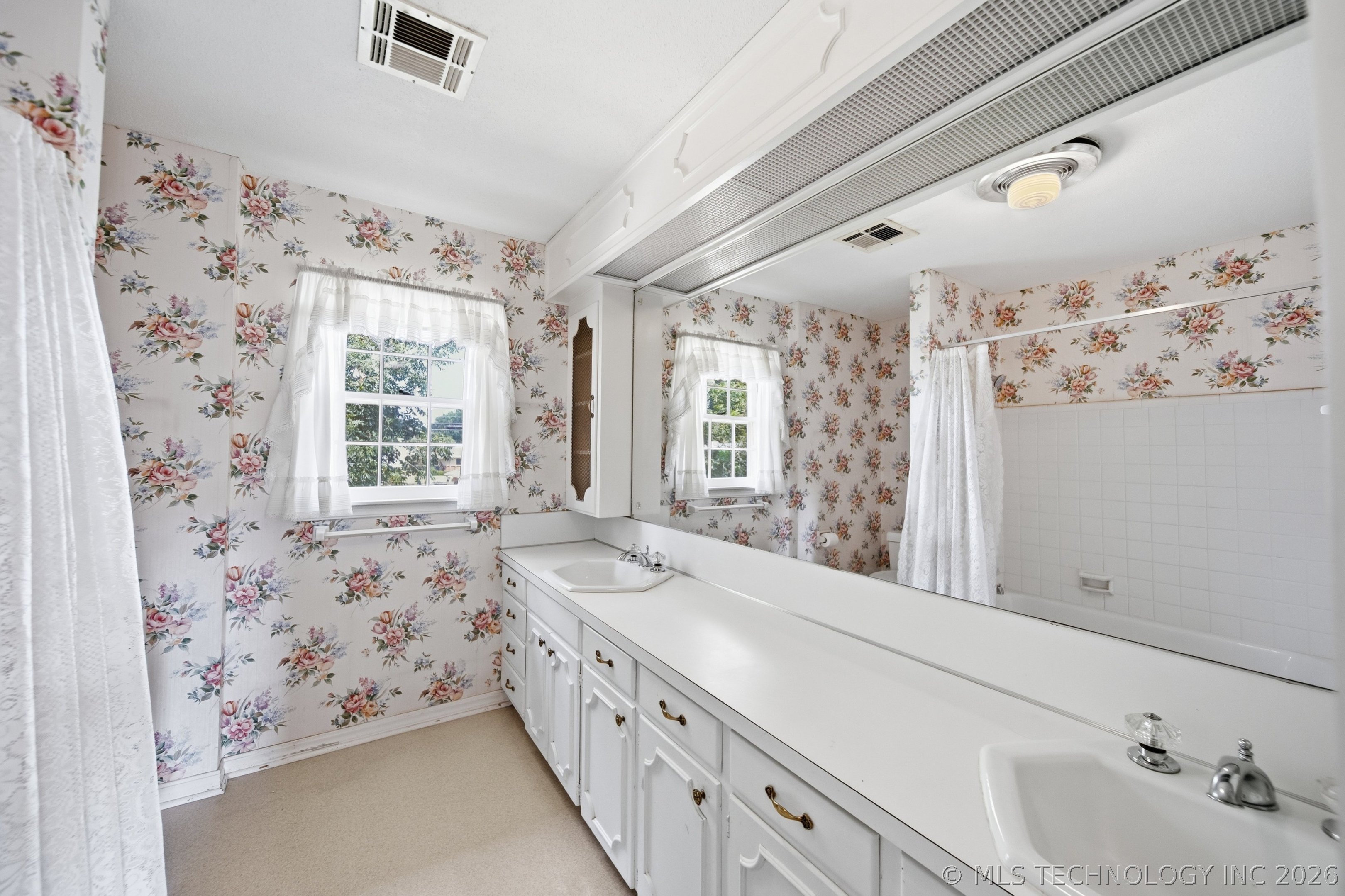 3747 S Canton Avenue Property Photo 27