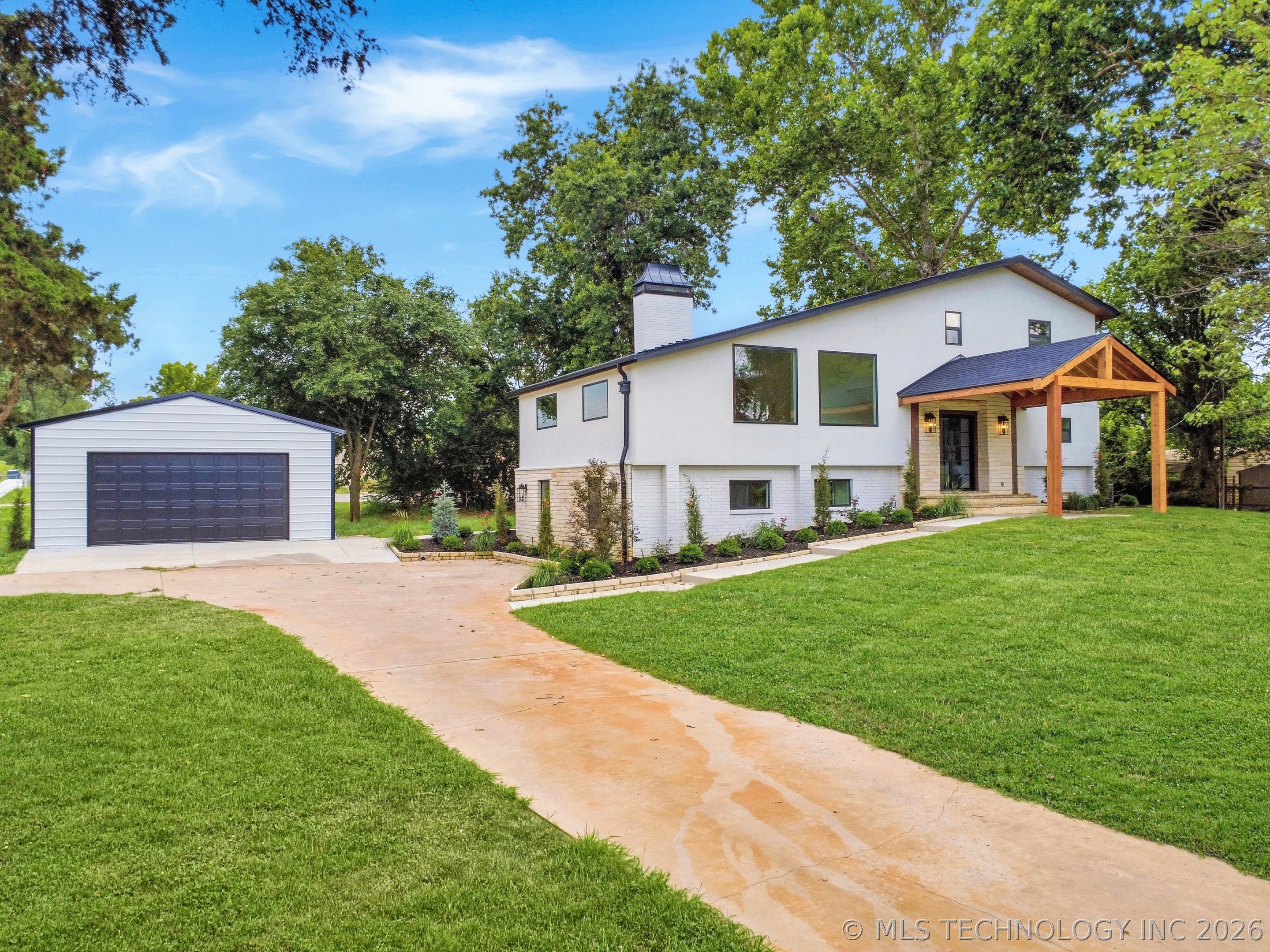 12208 Heywood Hill Road
