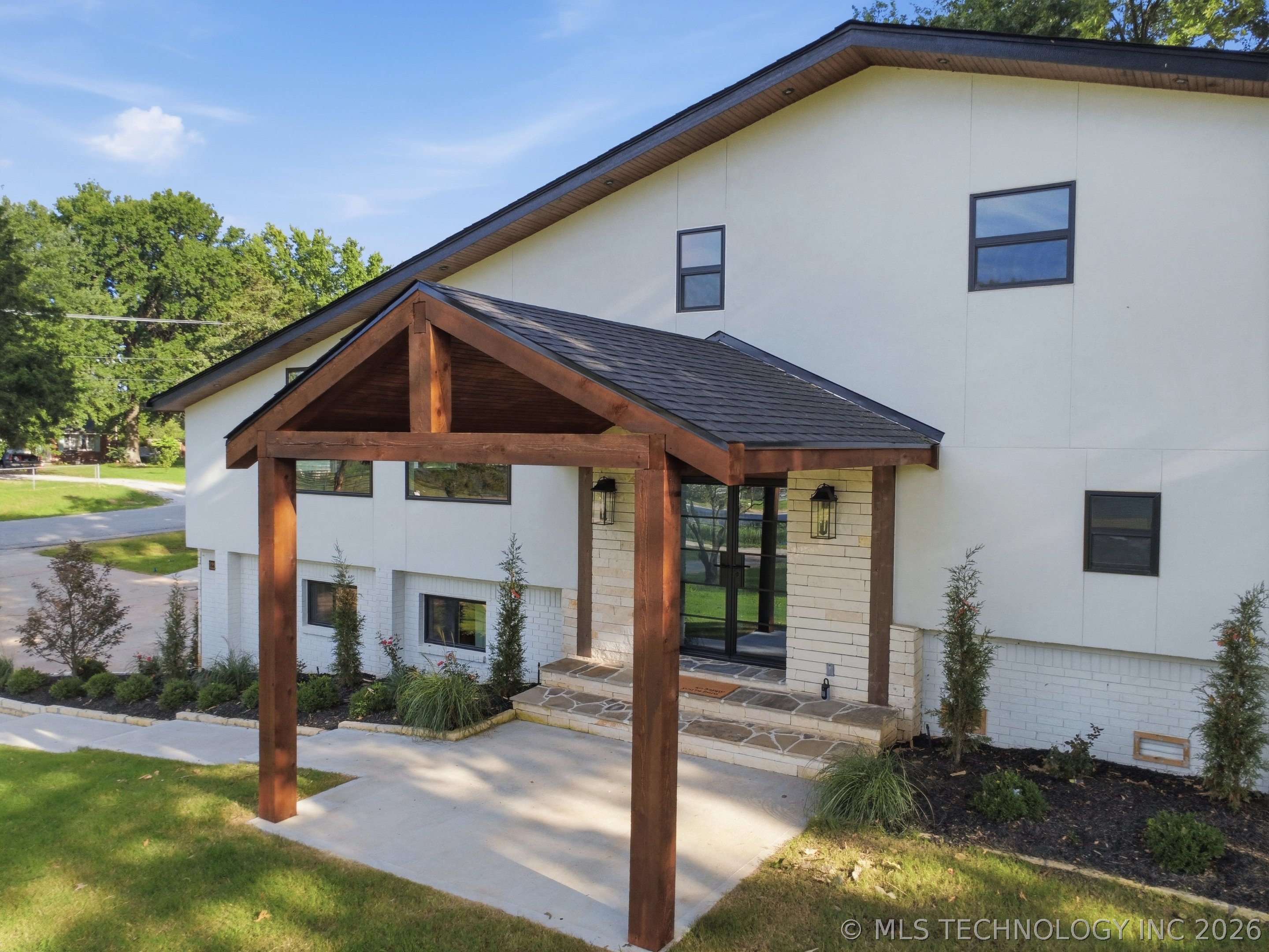 12208 Heywood Hill Road