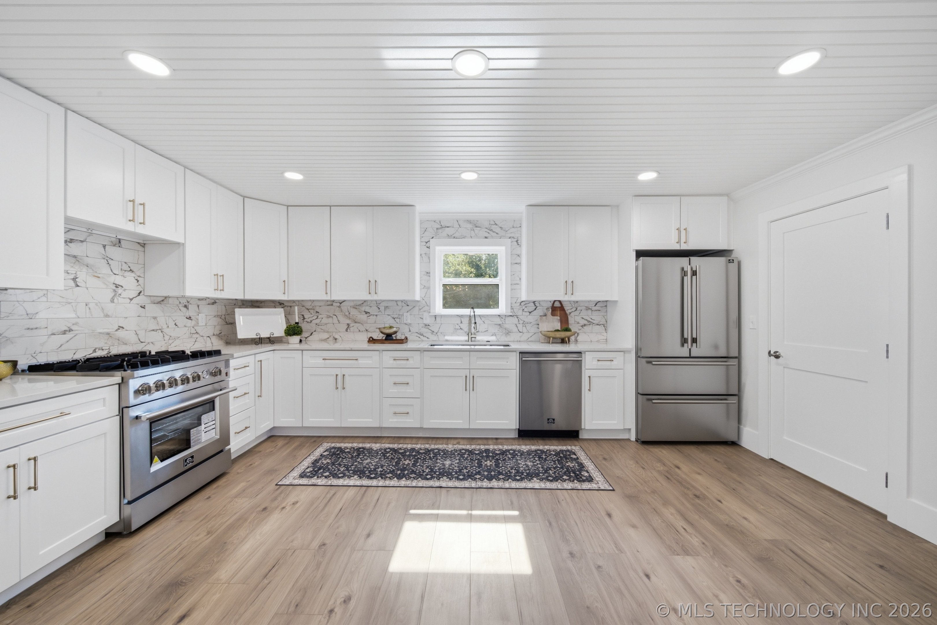 12208 Heywood Hill Road Property Photo 8