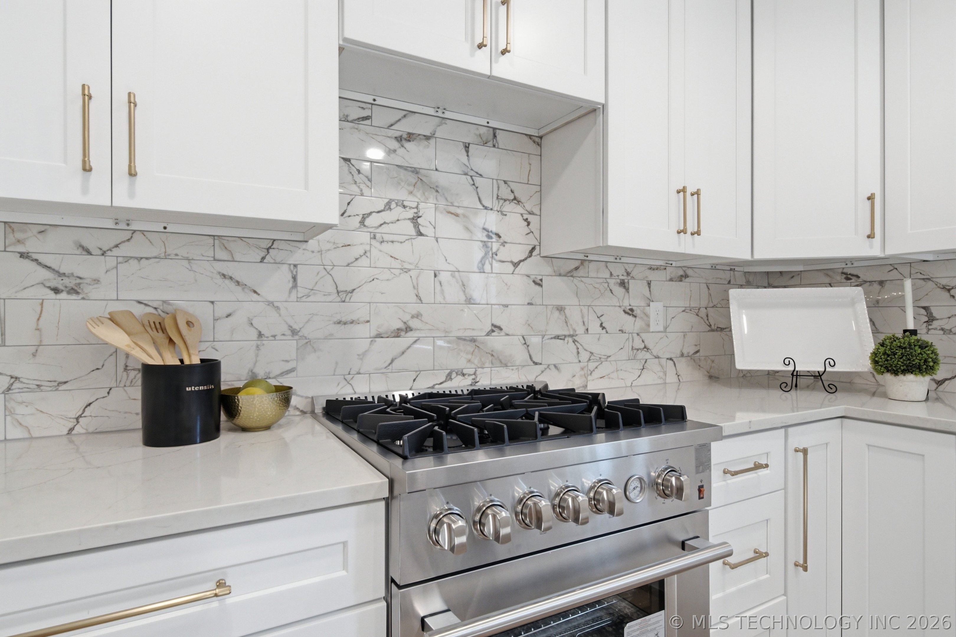 12208 Heywood Hill Road Property Photo 10