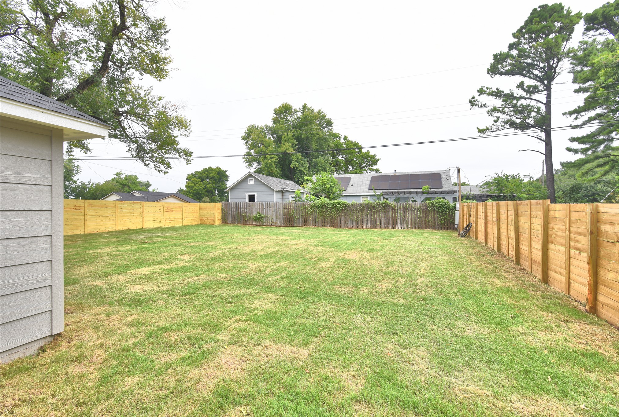 217 W 40th Place Property Photo 31
