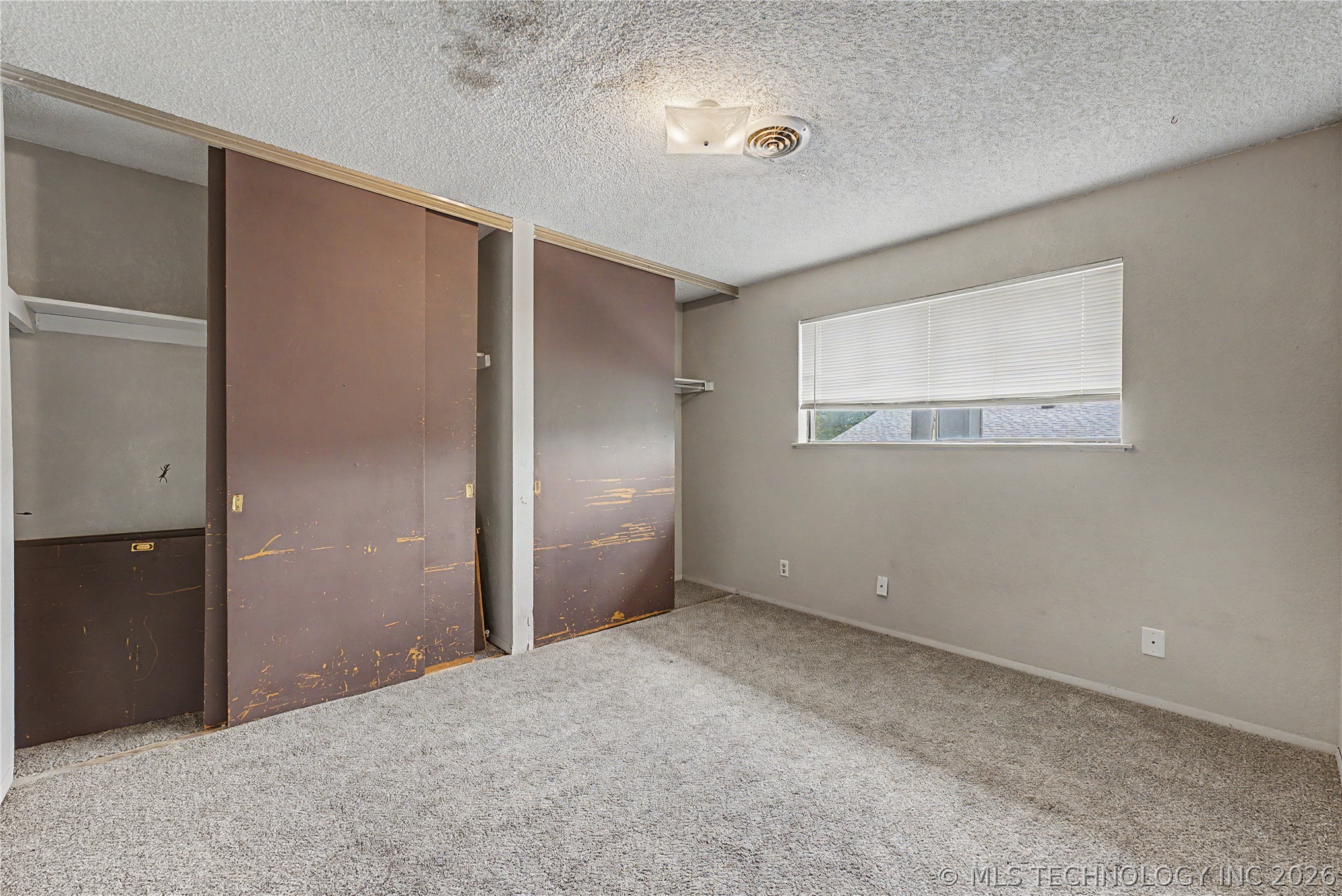 10933 E 16th Street Property Photo 16