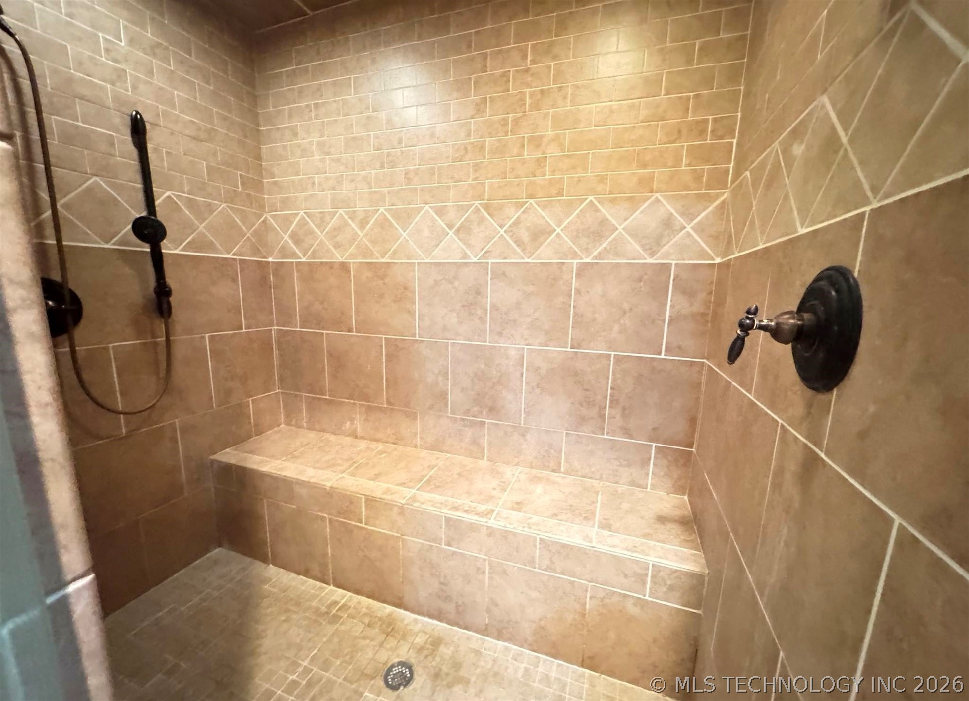 3927 E 79th Street Property Photo 21