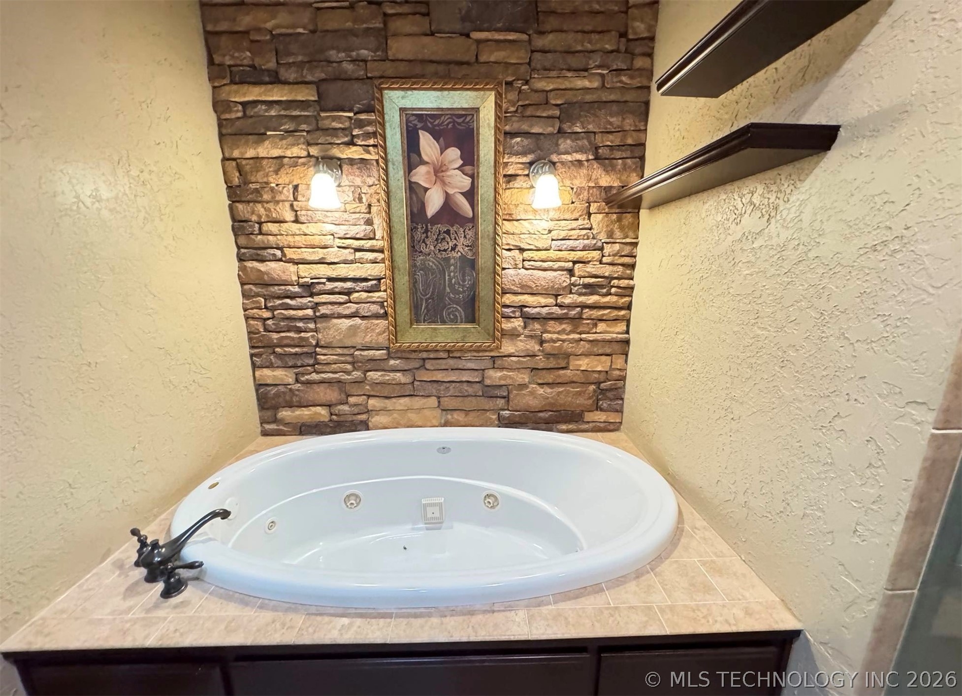 3927 E 79th Street Property Photo 24