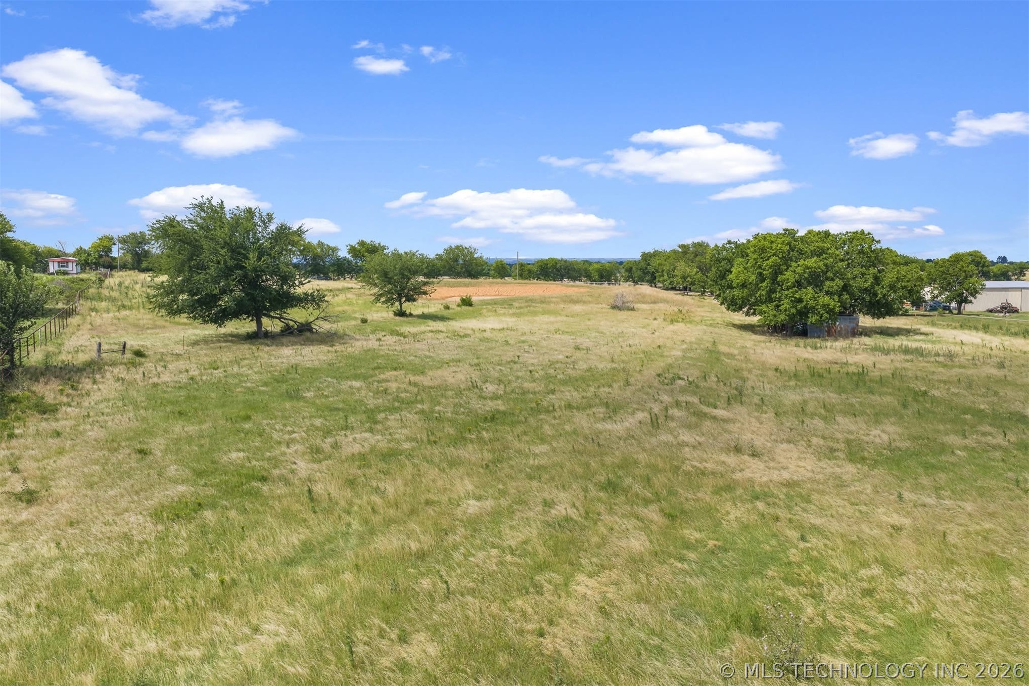 Lindale Property Photo 6
