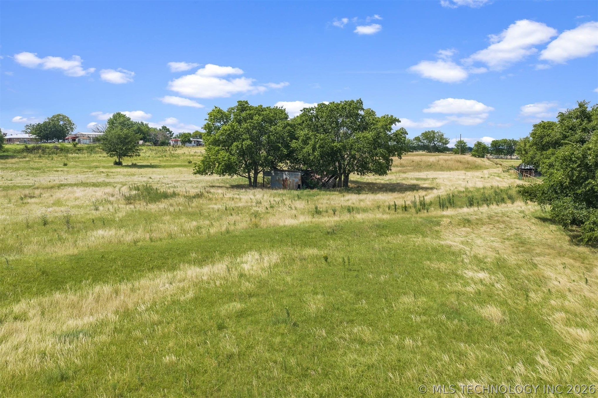 Lindale Property Photo 7