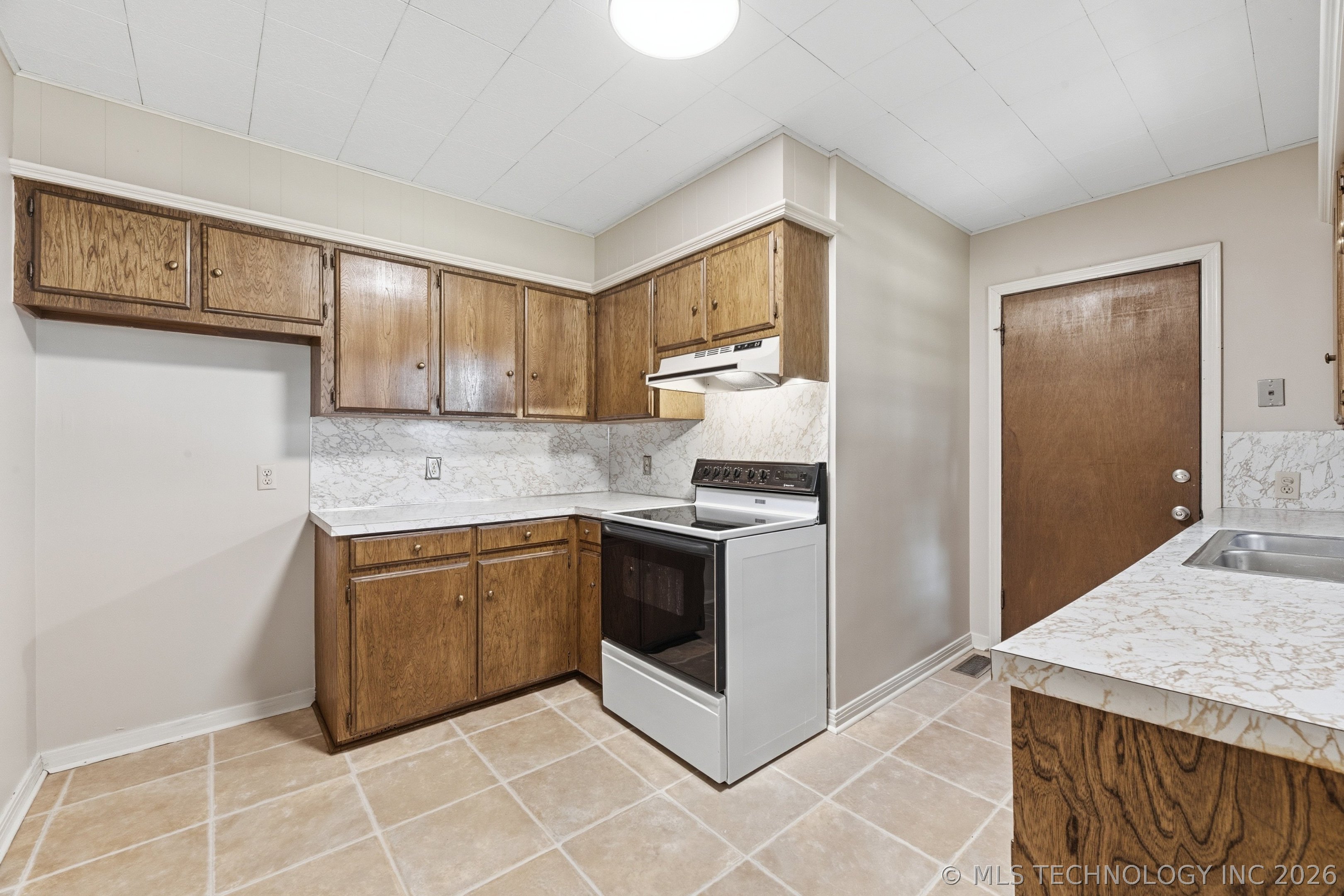 1213 S Vandalia Avenue Property Photo 12