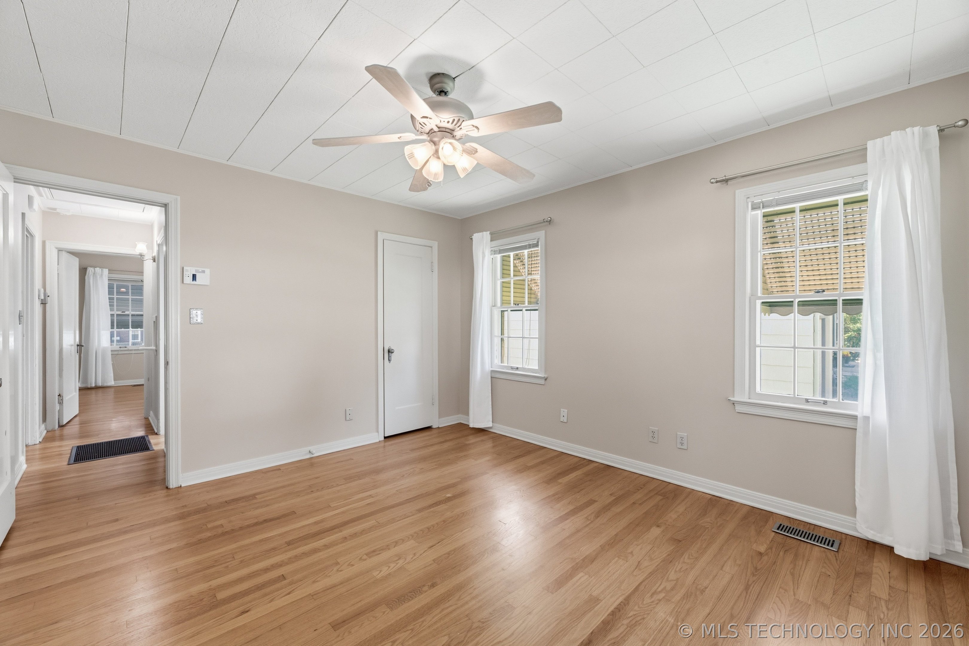 1213 S Vandalia Avenue Property Photo 20