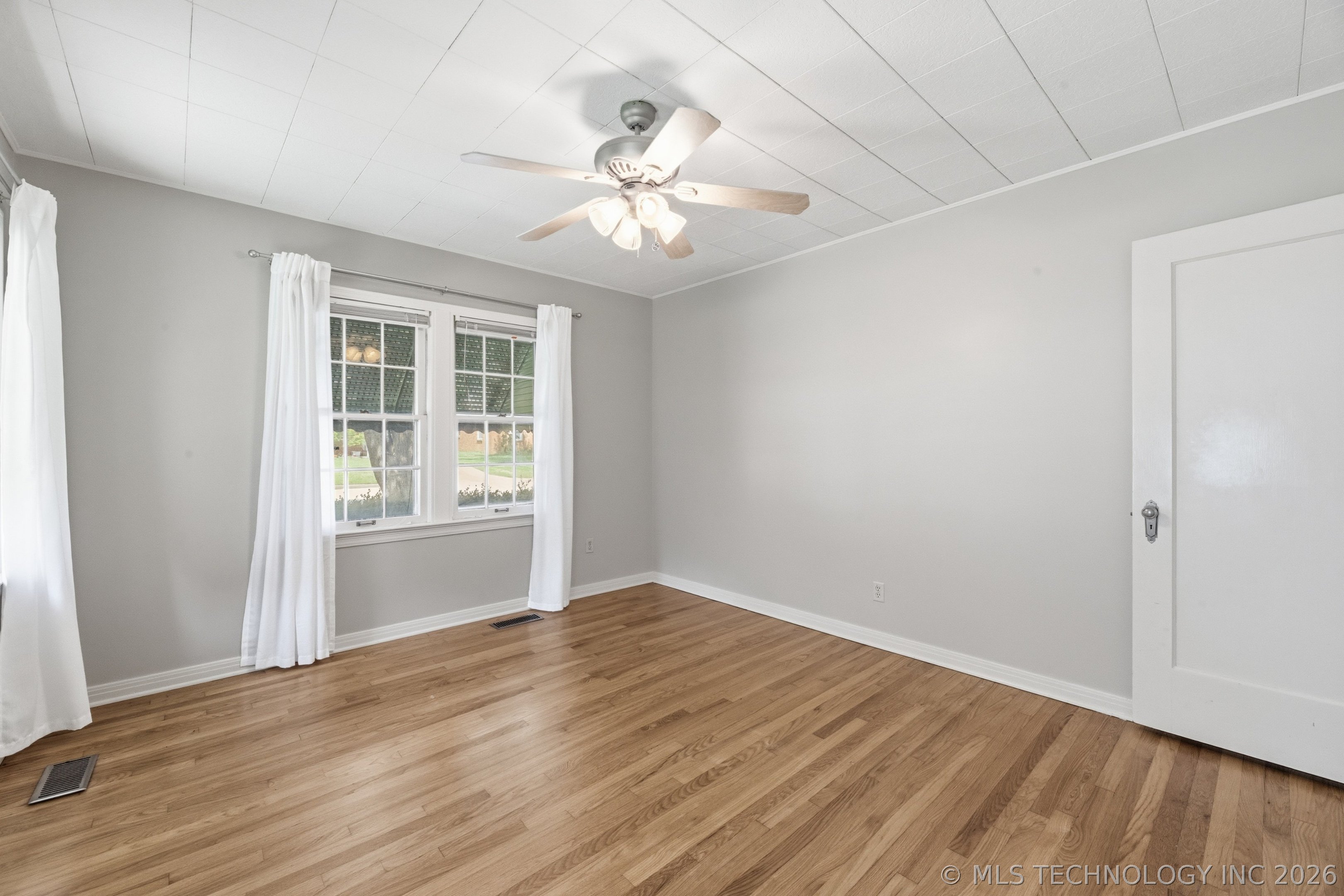 1213 S Vandalia Avenue Property Photo 21
