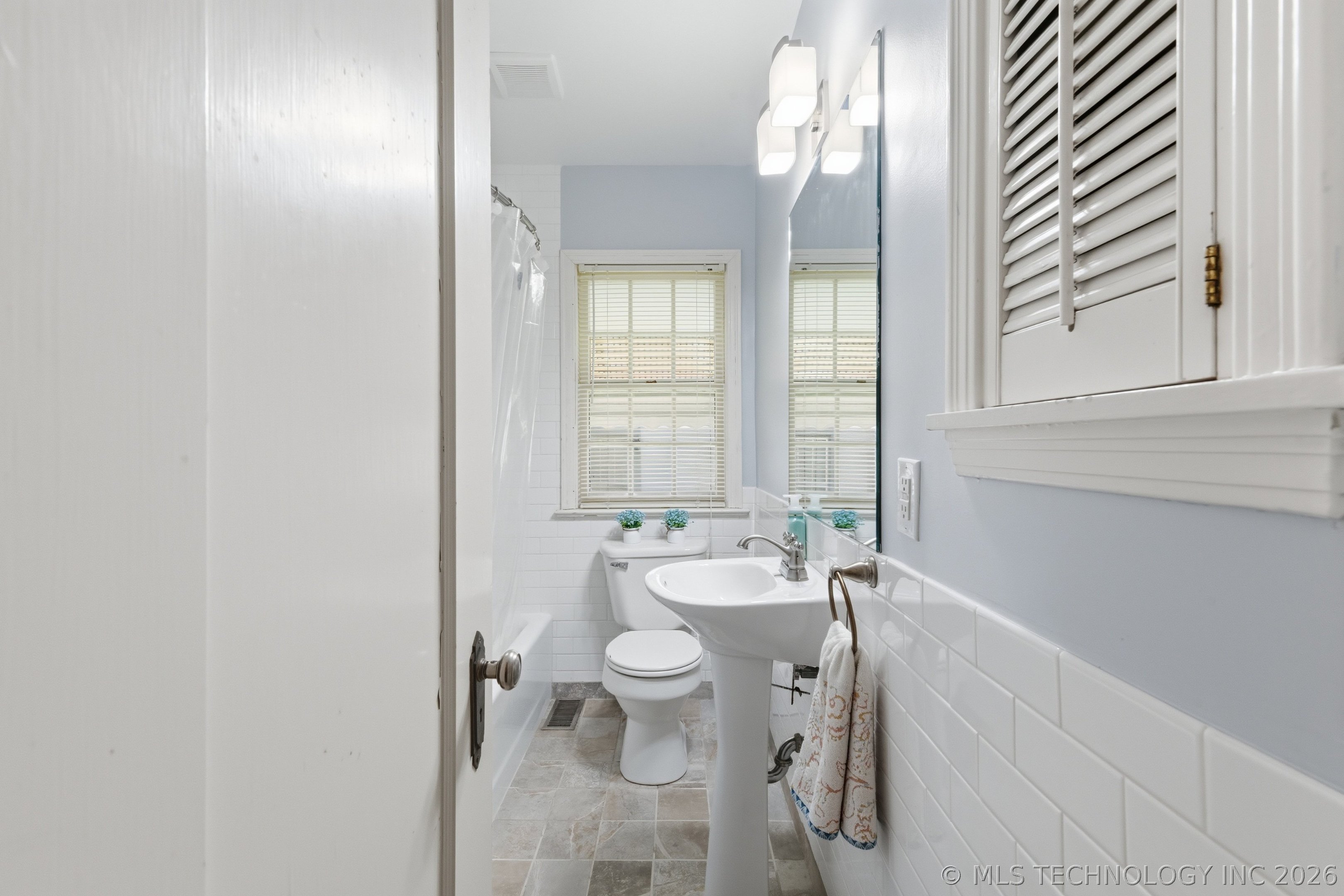 1213 S Vandalia Avenue Property Photo 22