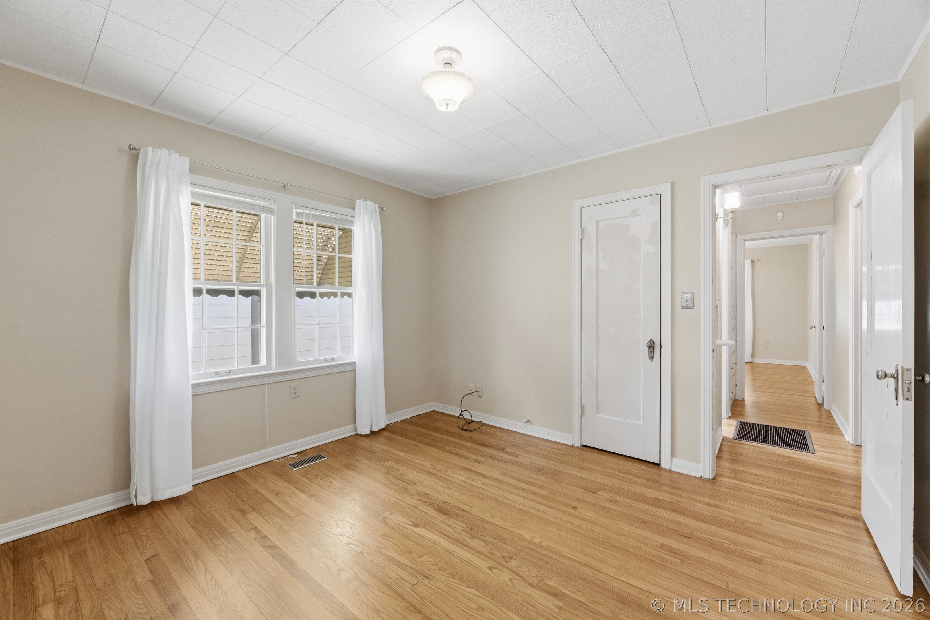 1213 S Vandalia Avenue Property Photo 26
