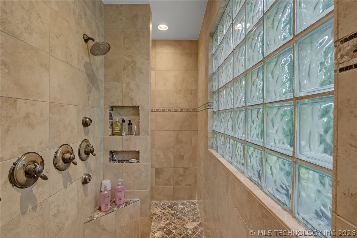 10710 S Fir Place Property Photo 36