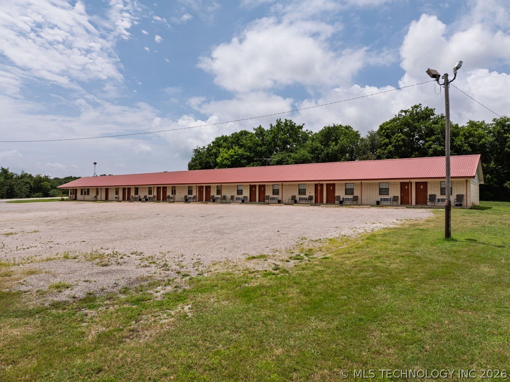 1856 Highway 70 E Property Photo 2
