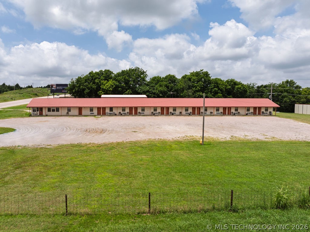 1856 Highway 70 E Property Photo 3