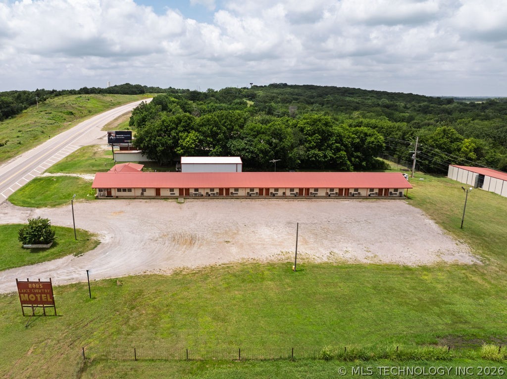 1856 Highway 70 E Property Photo 4