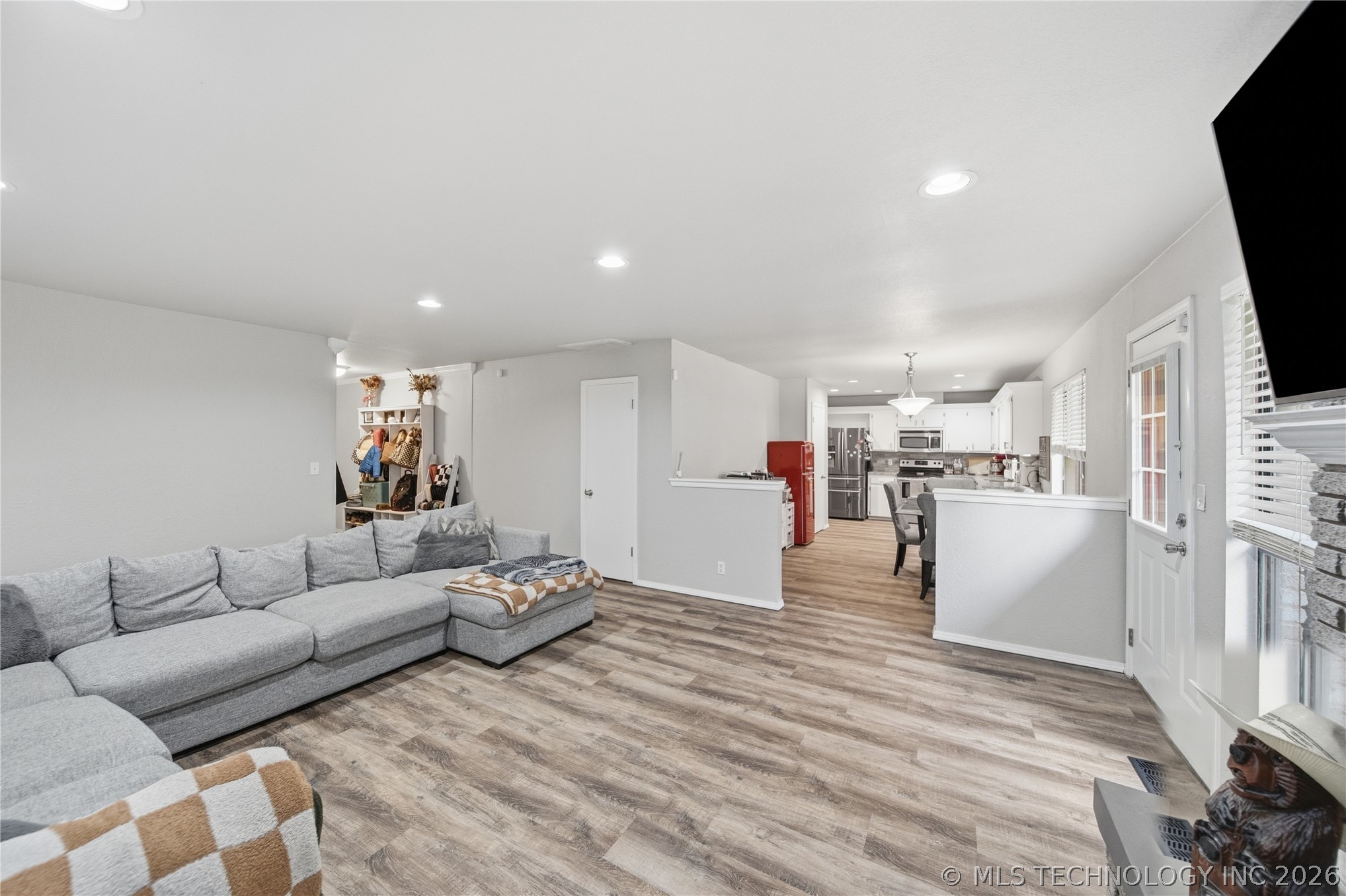 112 N Chestnut Avenue Property Photo 6
