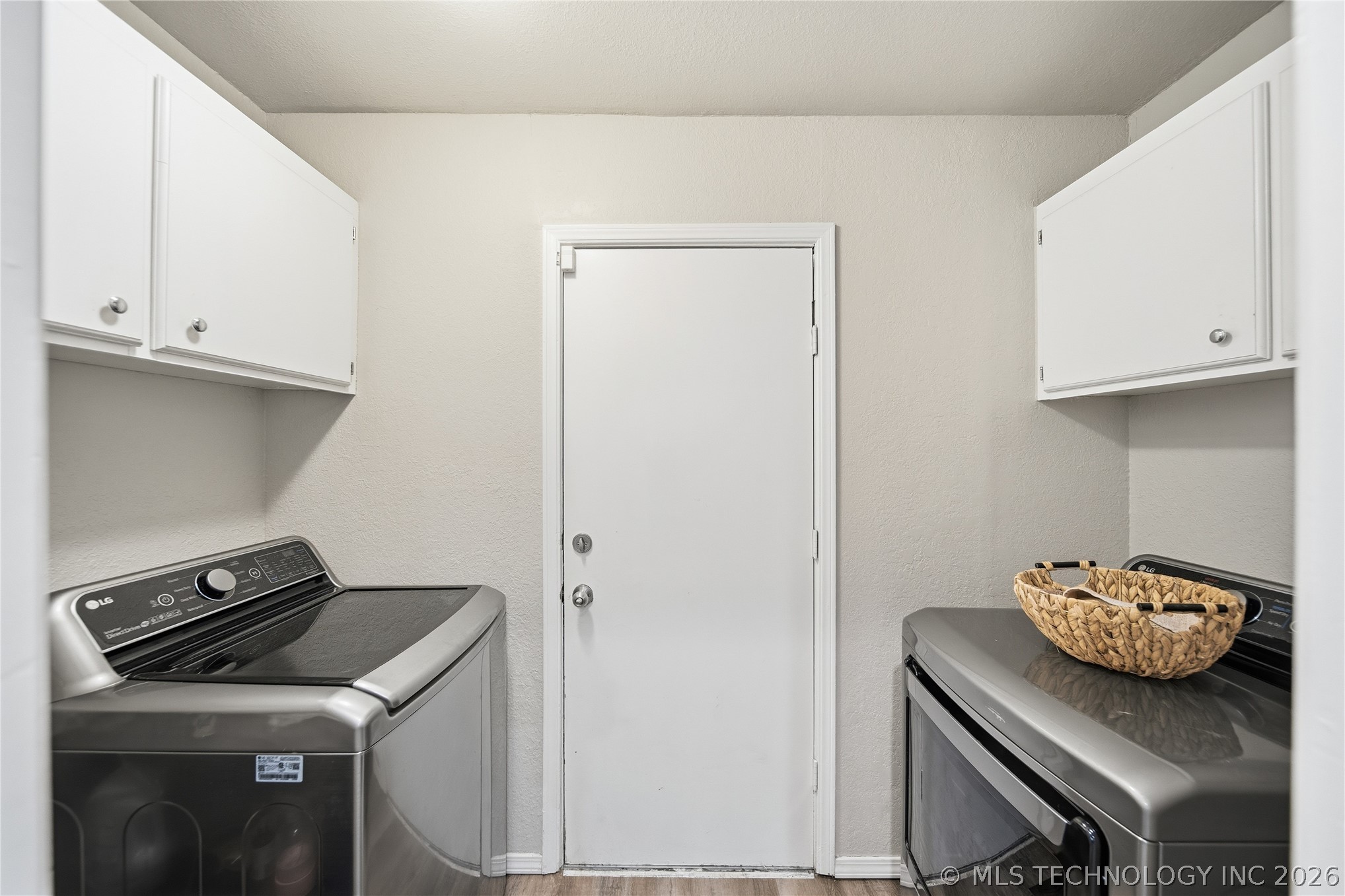 112 N Chestnut Avenue Property Photo 10