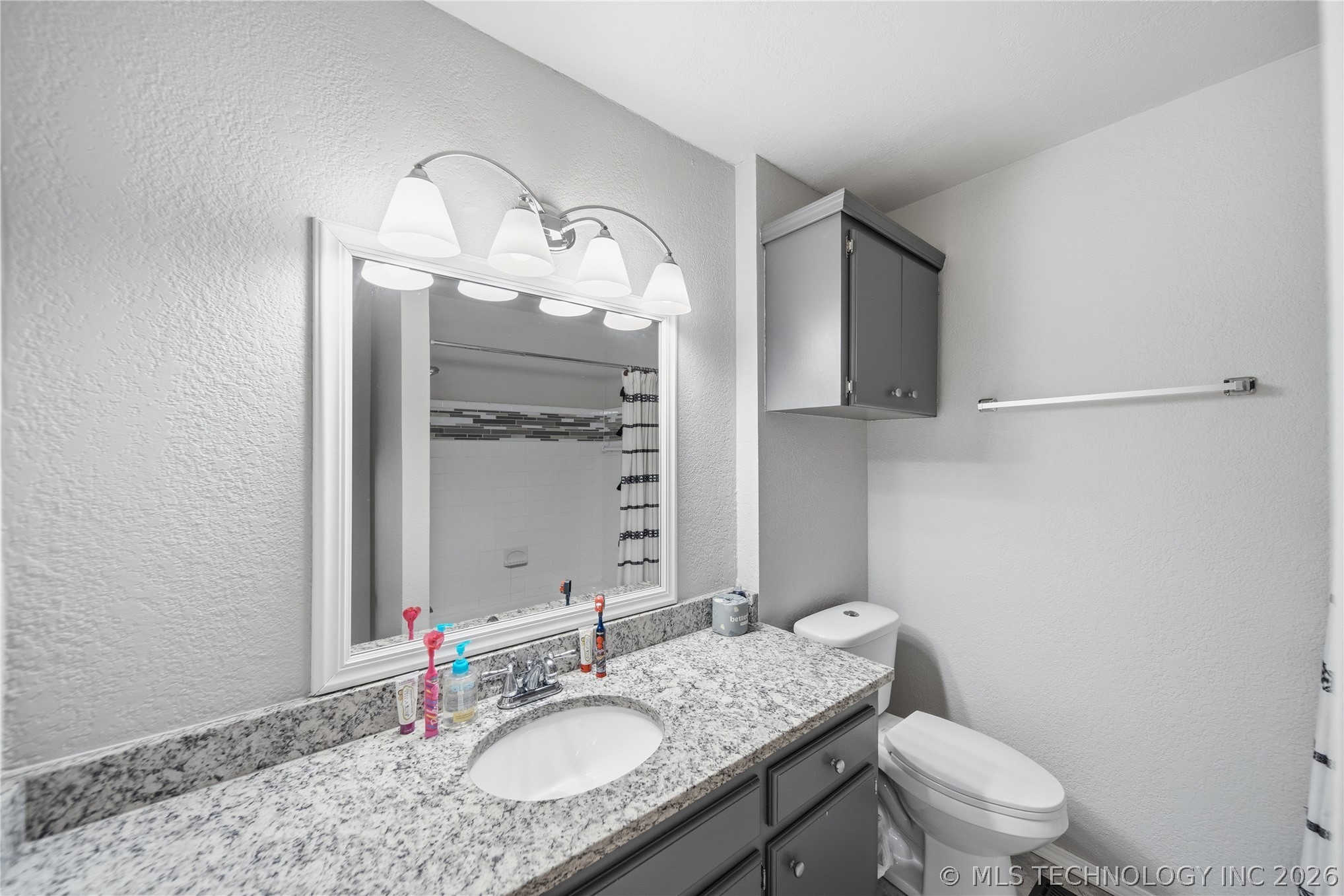 112 N Chestnut Avenue Property Photo 18