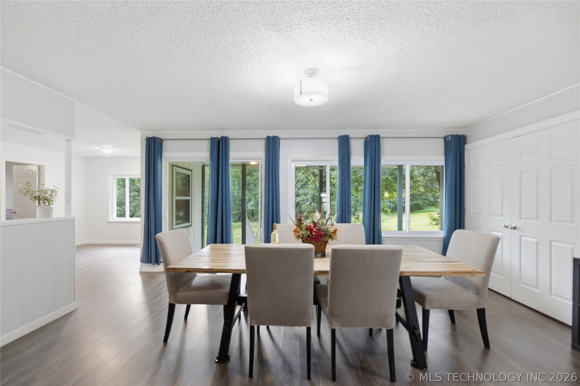 1575 E 565 Road Property Photo 13
