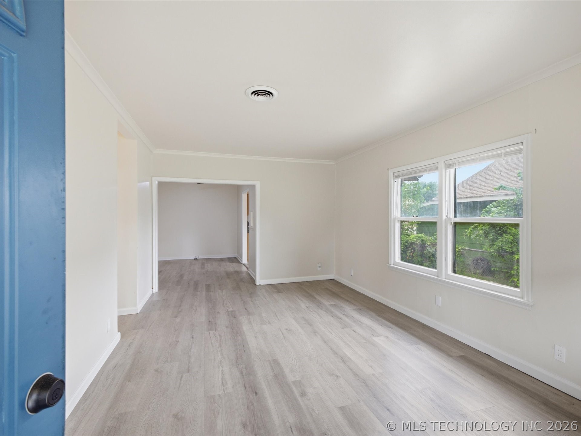545 E Young Street Property Photo 3
