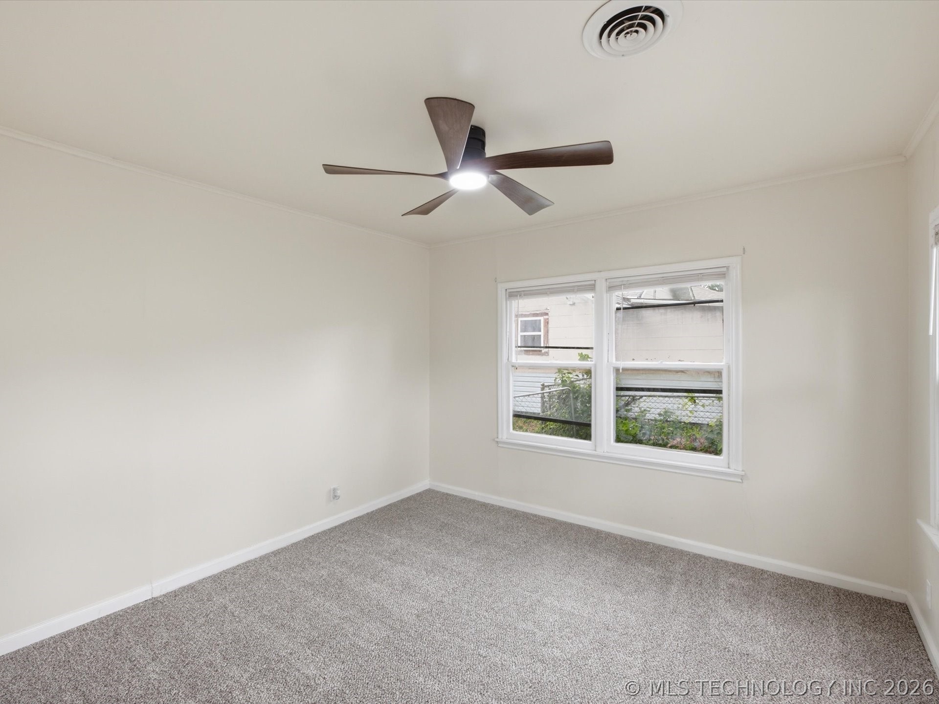 545 E Young Street Property Photo 13