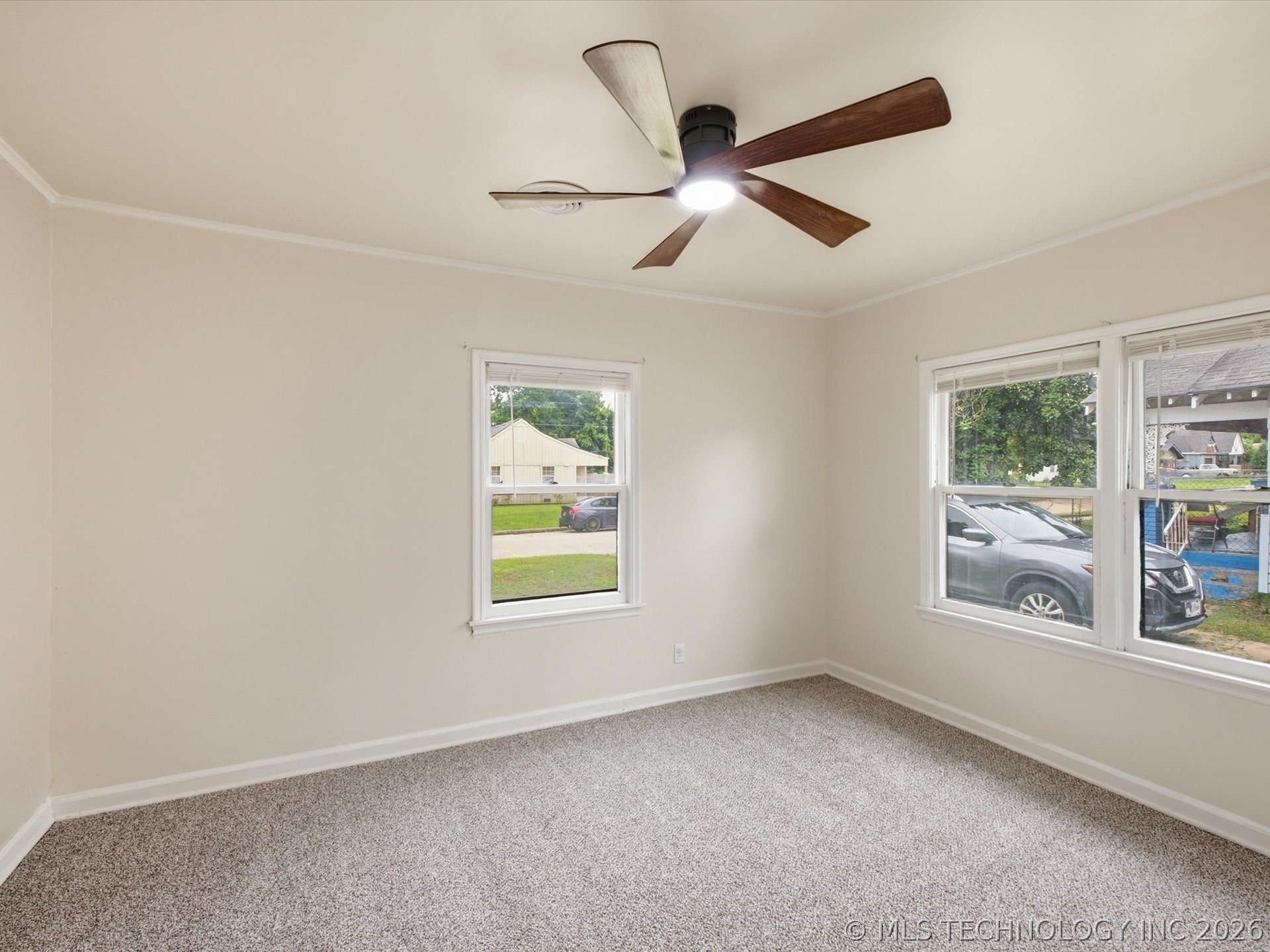 545 E Young Street Property Photo 17