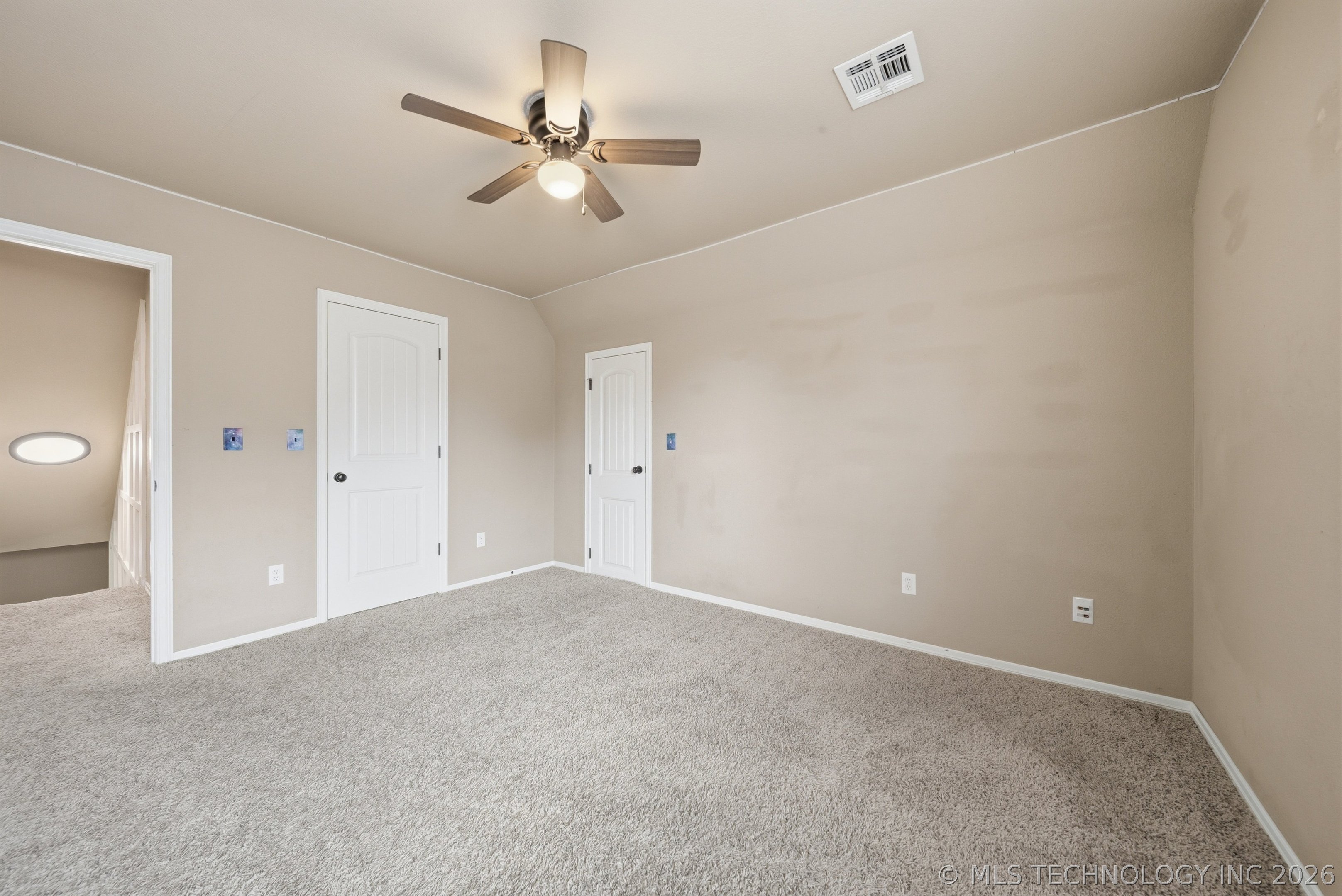 10104 N 142nd Avenue E Property Photo 36