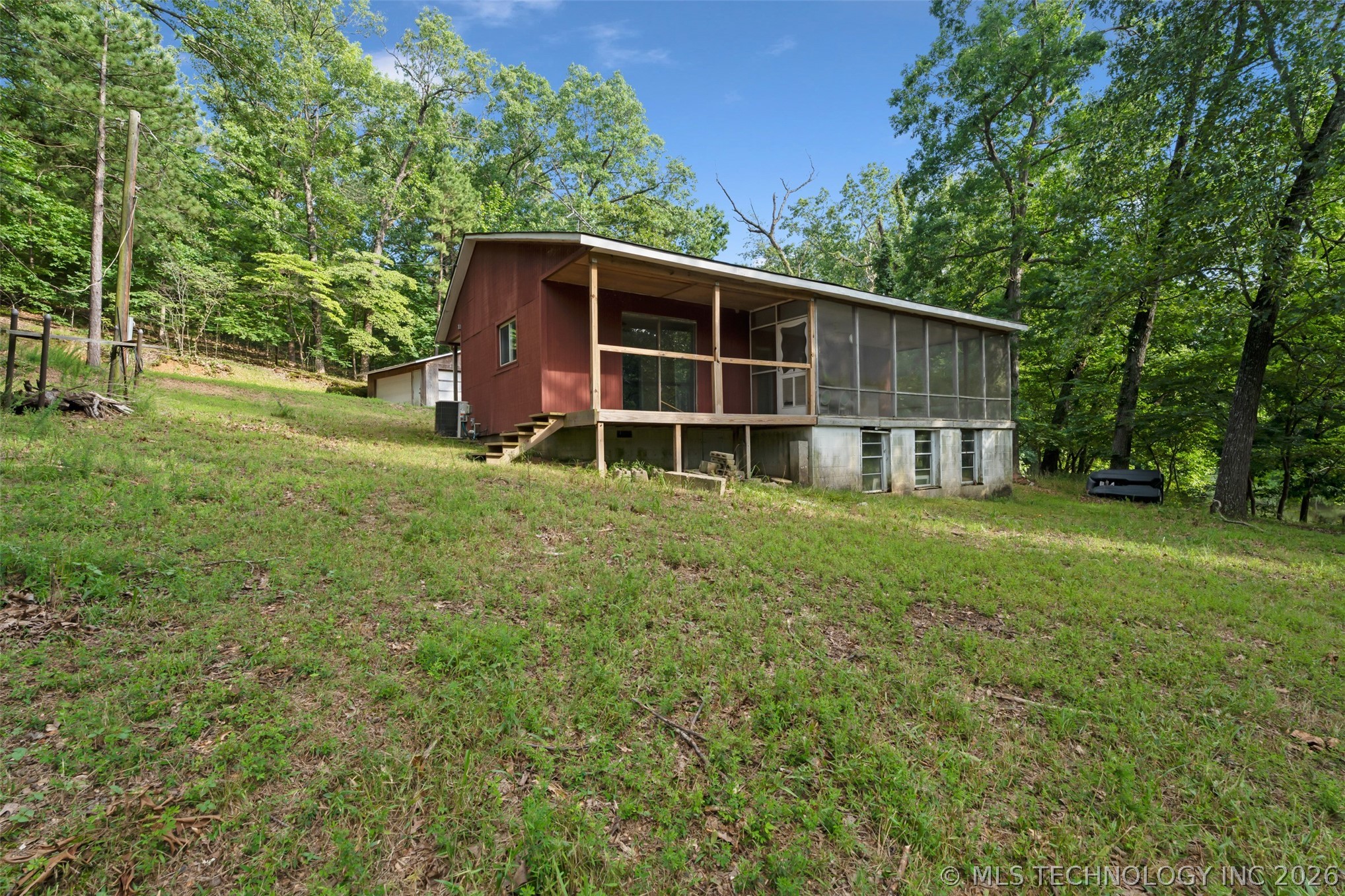 58201 E 339 Lane Property Photo 6