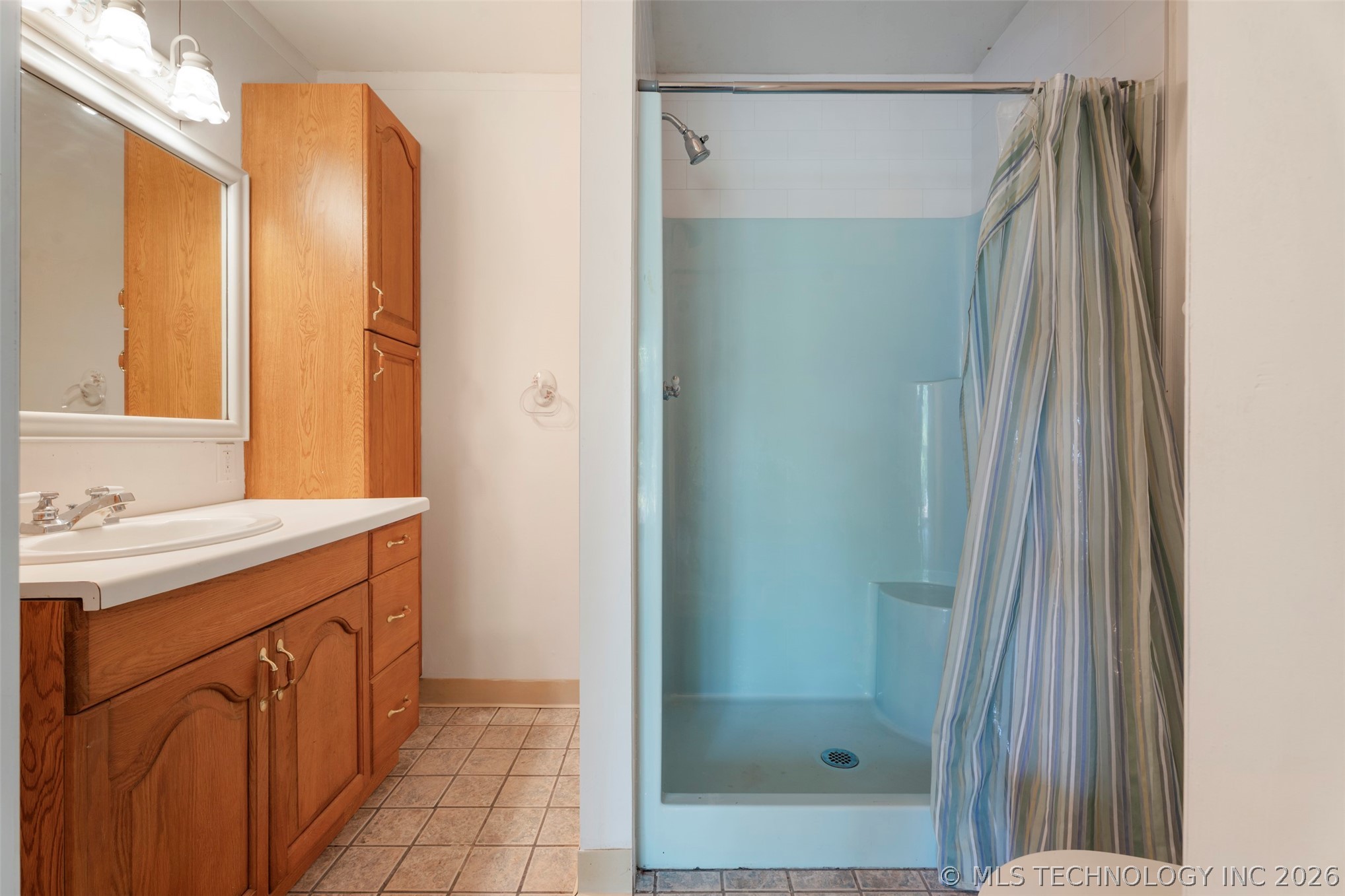 58201 E 339 Lane Property Photo 15