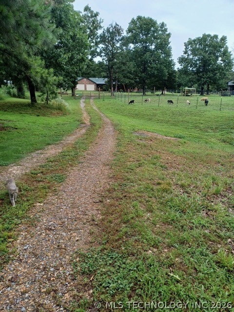 468145 648 Road Property Photo 4