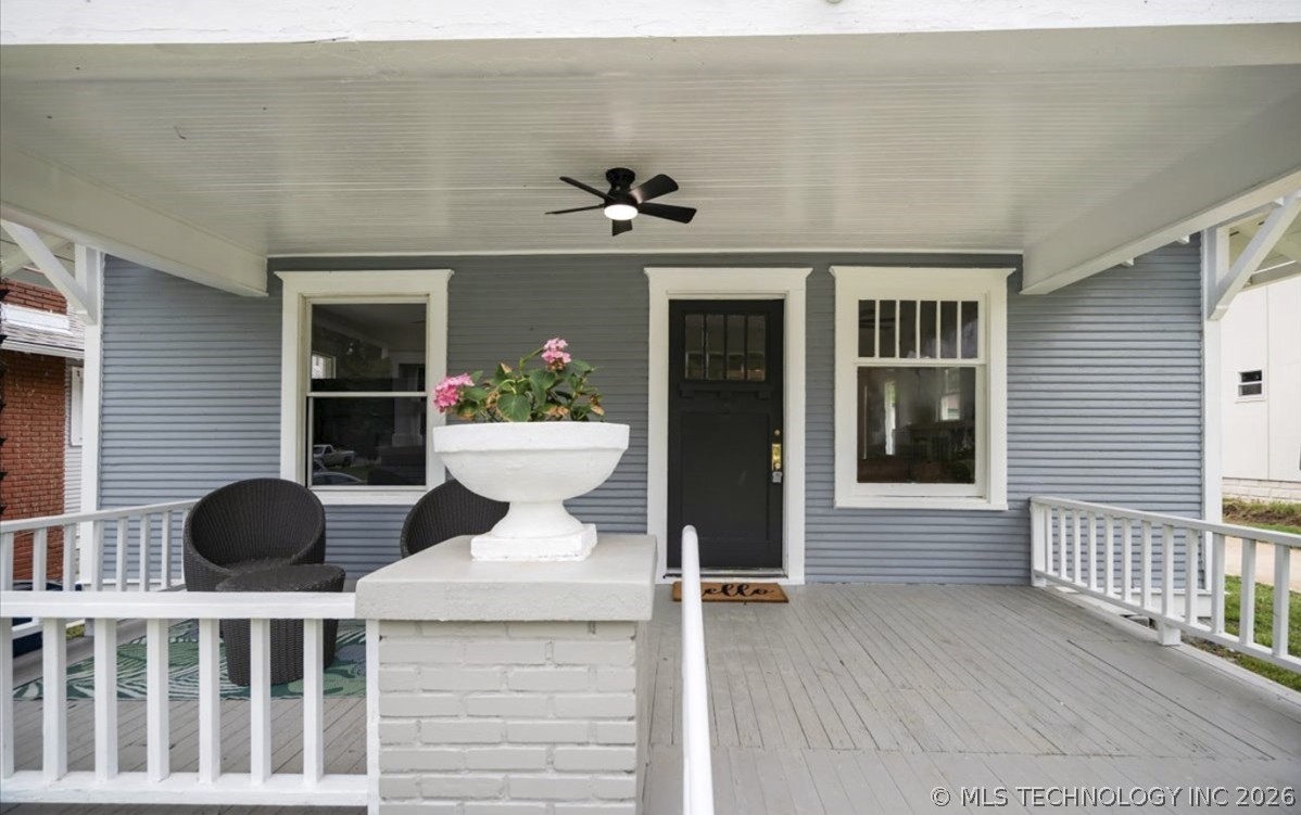 308 N Tacoma Avenue Property Photo 5