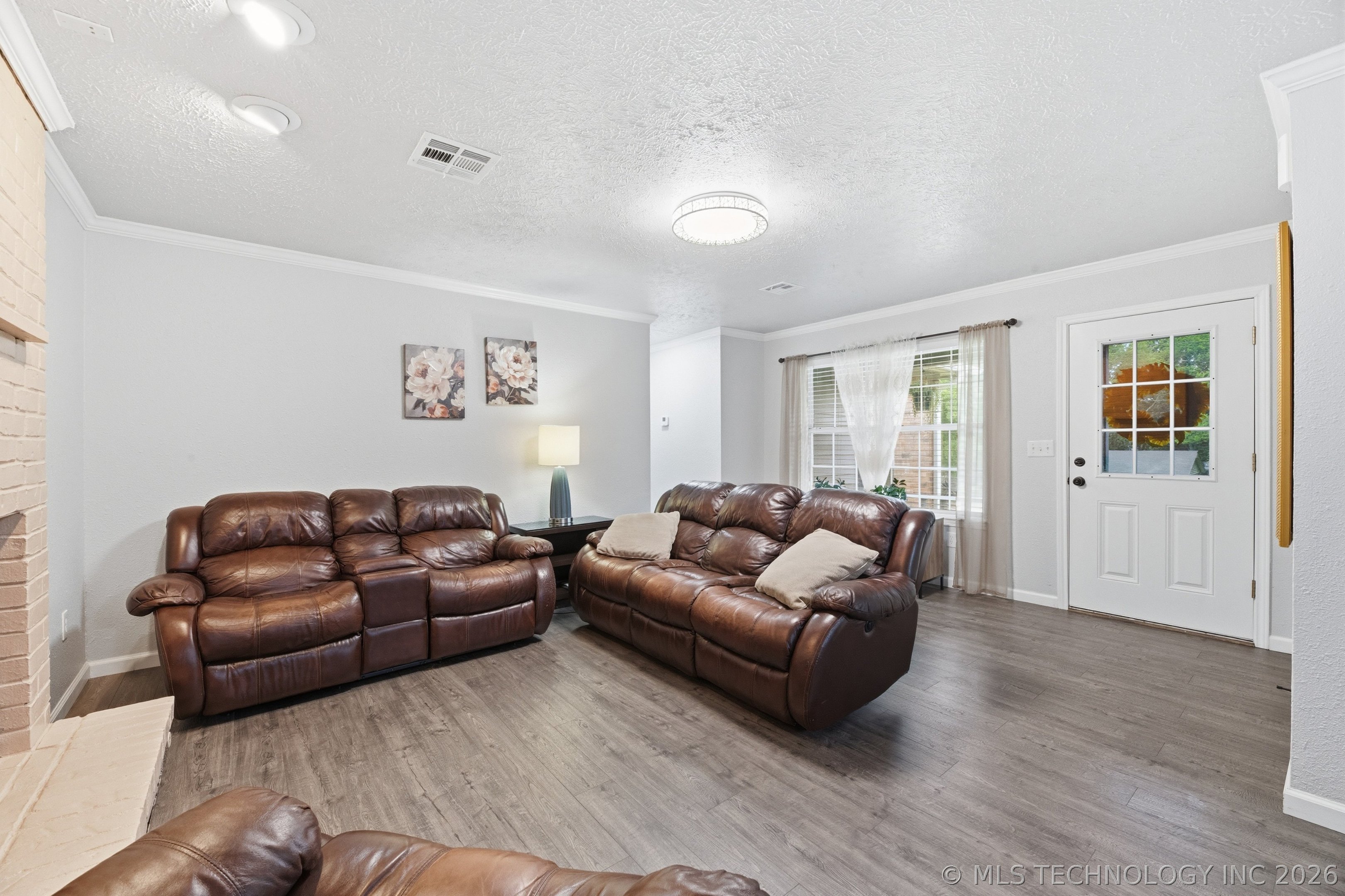 28355 E 2nd Street Property Photo 3