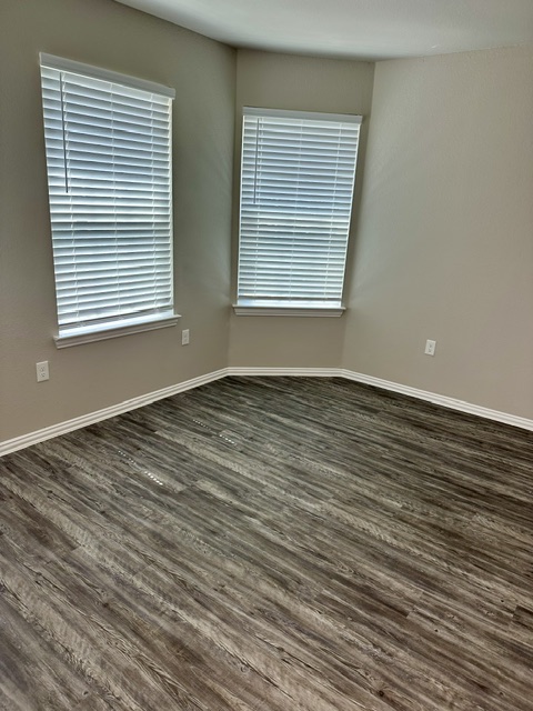 420 W Curtis Avenue Property Photo 2