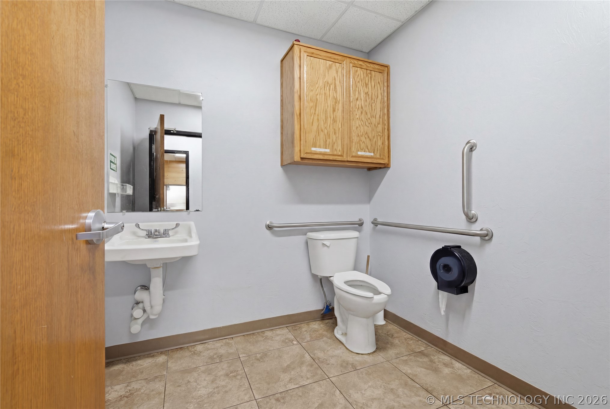 1300 N Broadway Property Photo 7