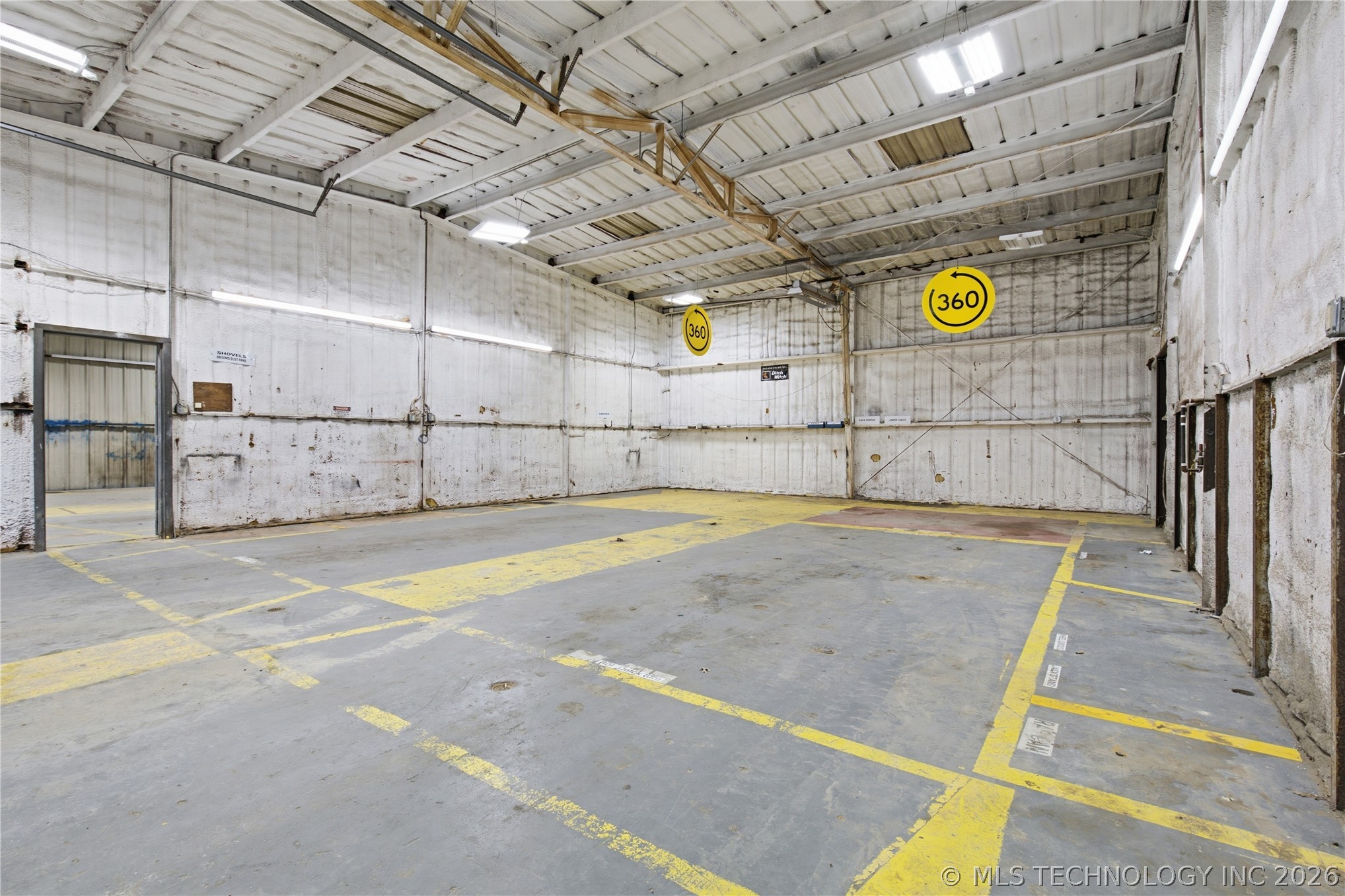 1300 N Broadway Property Photo 15