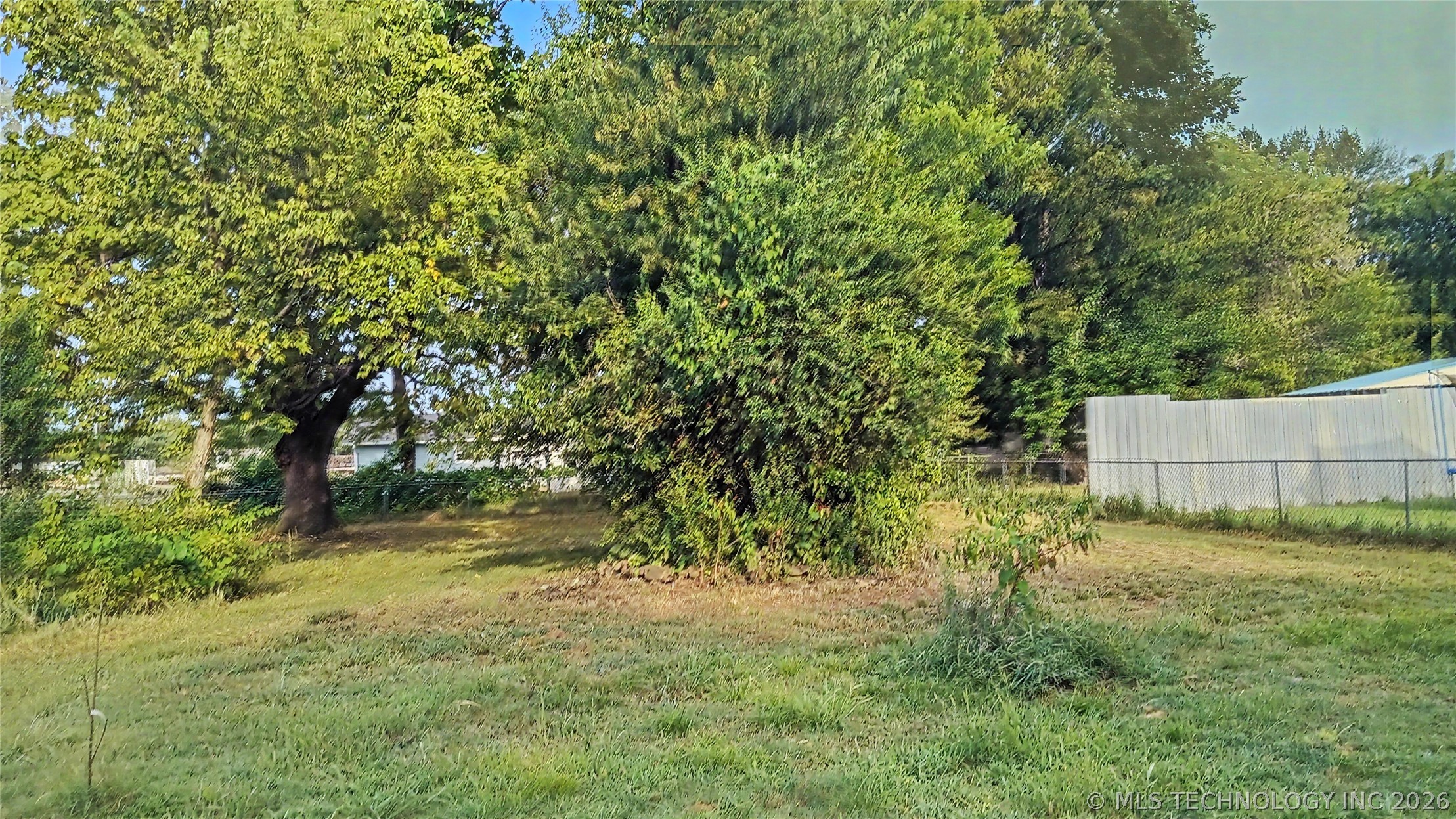 714 W Williams Avenue Property Photo 10