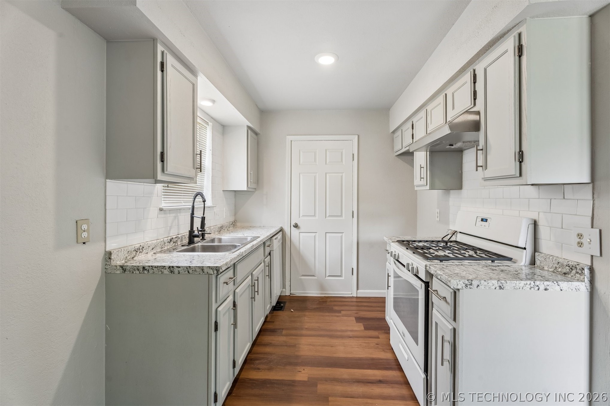 3634 S 106th Place E Property Photo 11