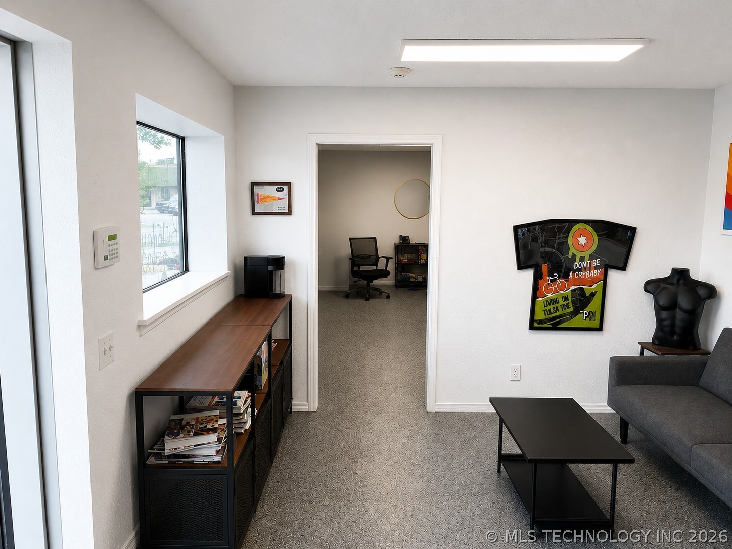 822 W Elgin Street Property Photo 8