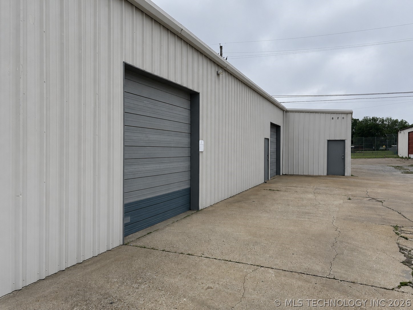 822 W Elgin Street Property Photo 18