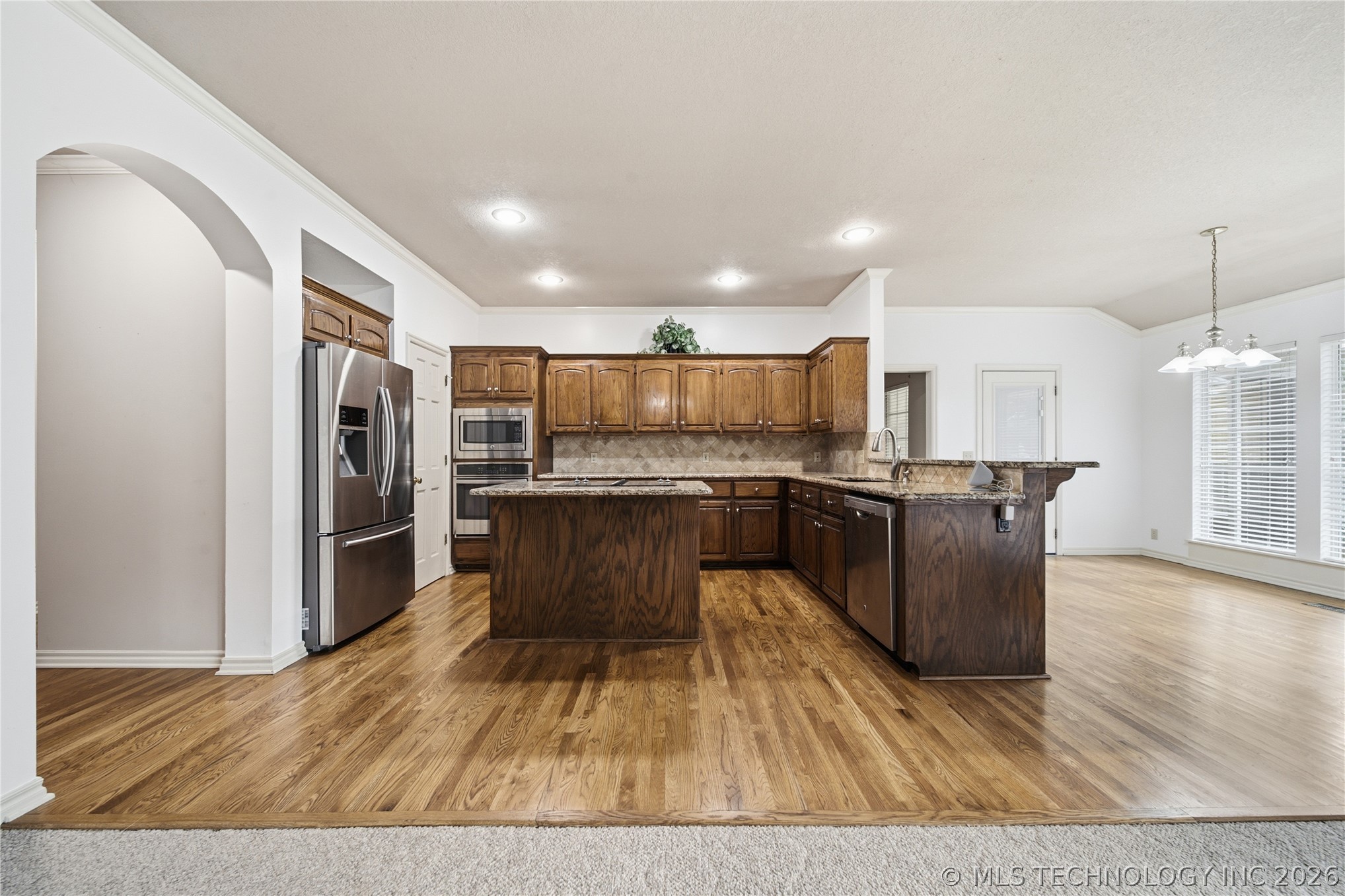 10238 S Hudson Place Property Photo 16
