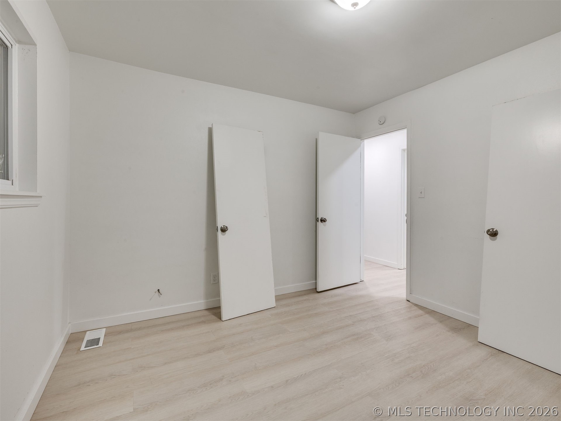 5812 S 77th East Avenue Property Photo 24