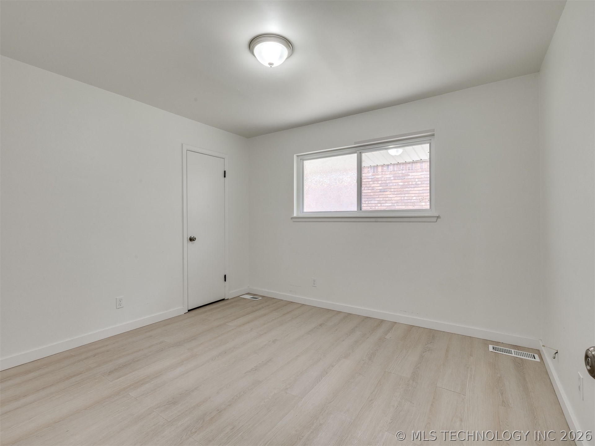 5812 S 77th East Avenue Property Photo 52