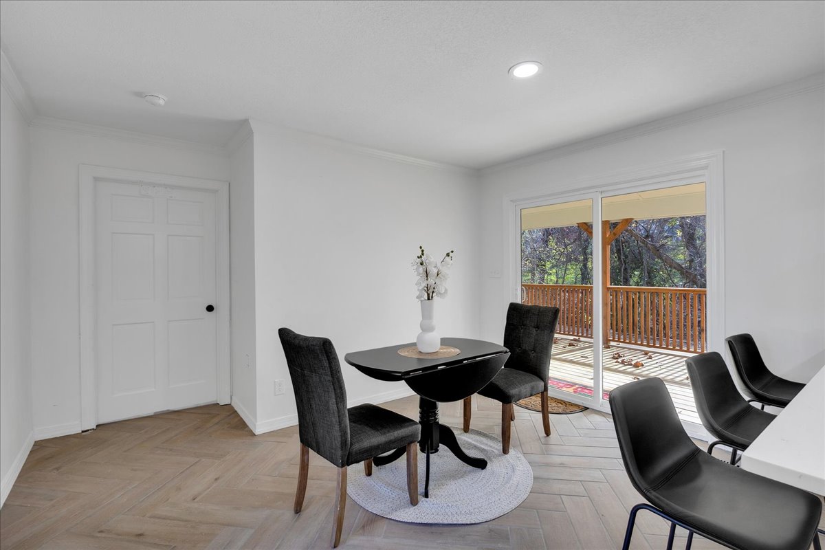 11016 S Jamestown Avenue Property Photo 23
