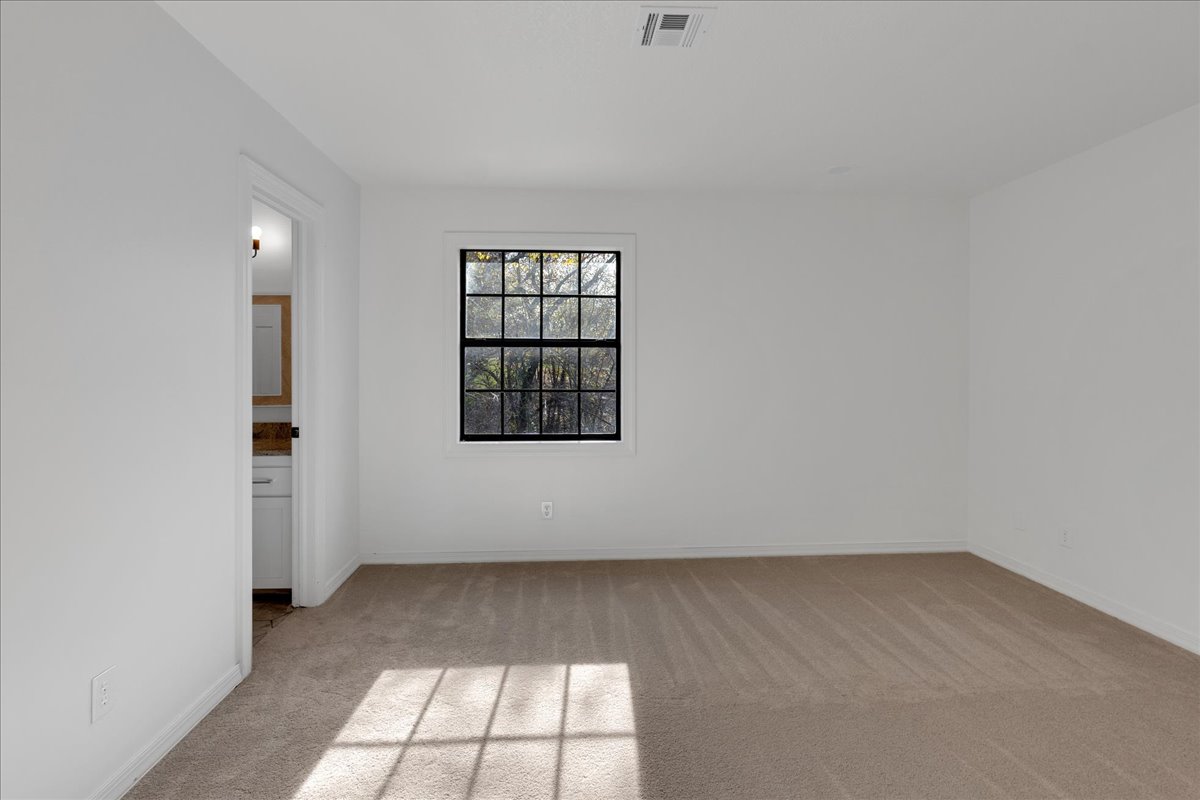 11016 S Jamestown Avenue Property Photo 44