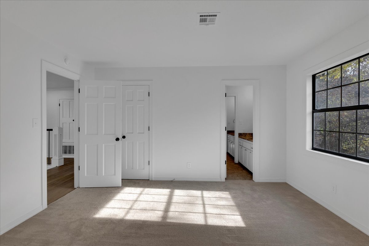 11016 S Jamestown Avenue Property Photo 45
