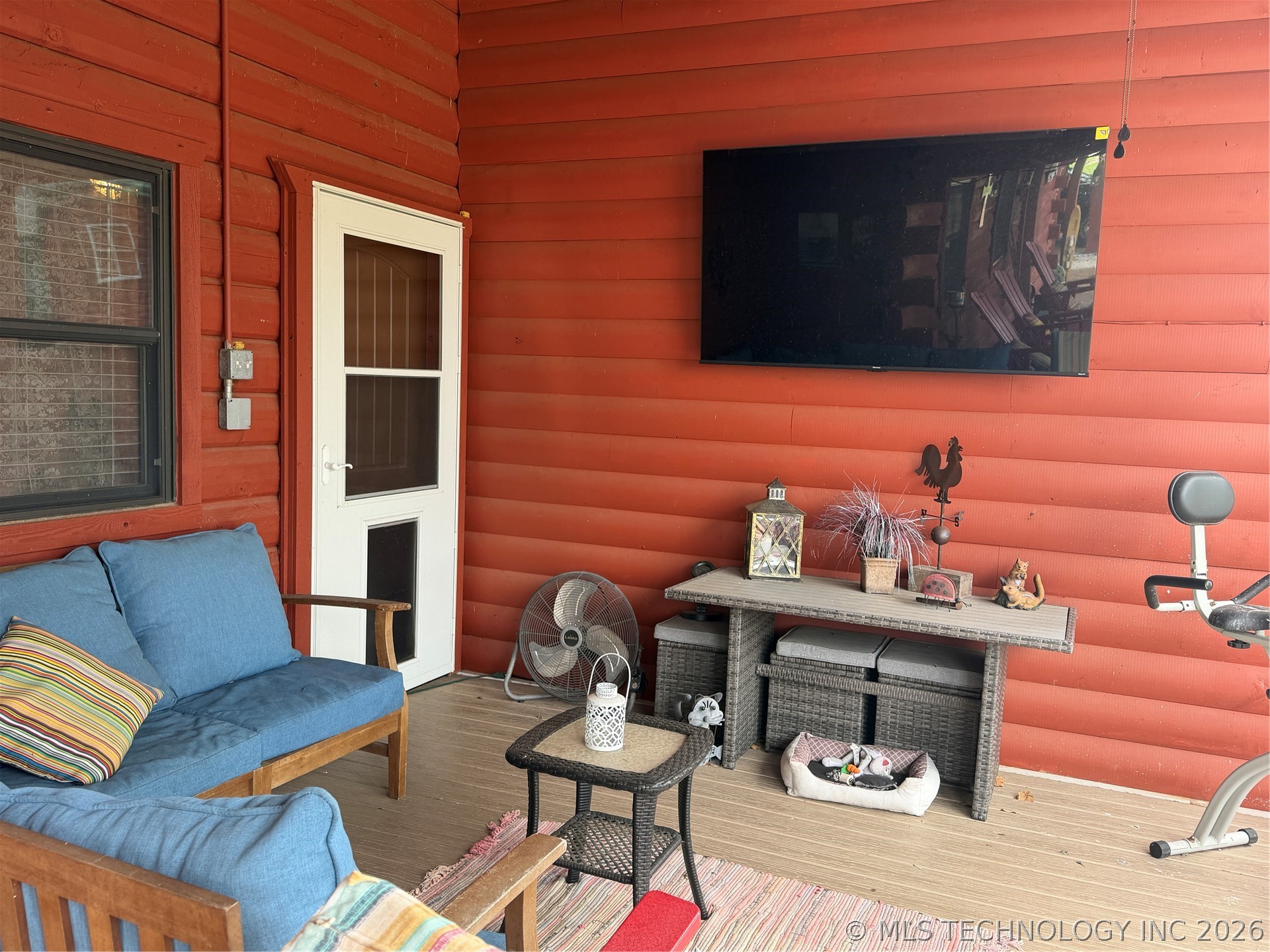 504 N Elm Property Photo 12