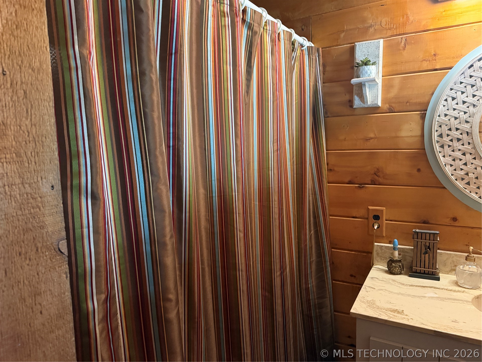 504 N Elm Property Photo 36