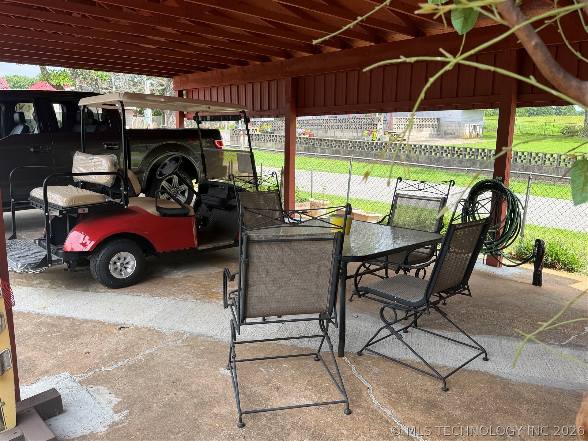 504 N Elm Property Photo 47